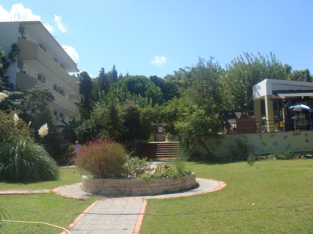 Achousa Hotel 팔리라키 외부 사진