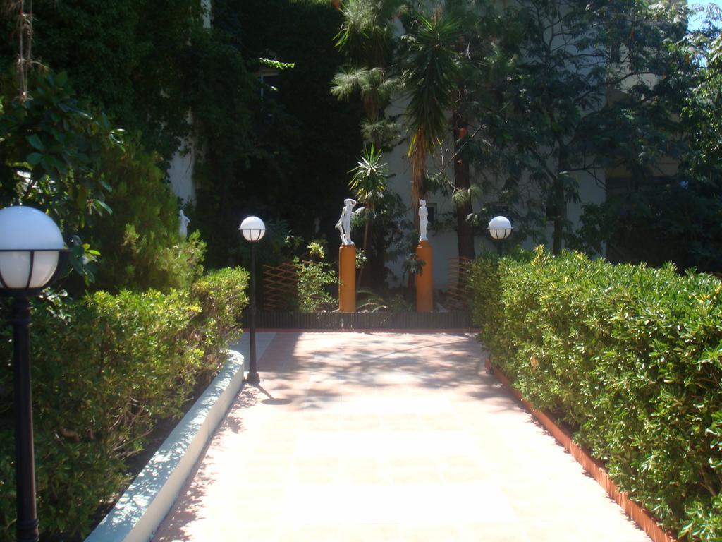 Achousa Hotel 팔리라키 외부 사진