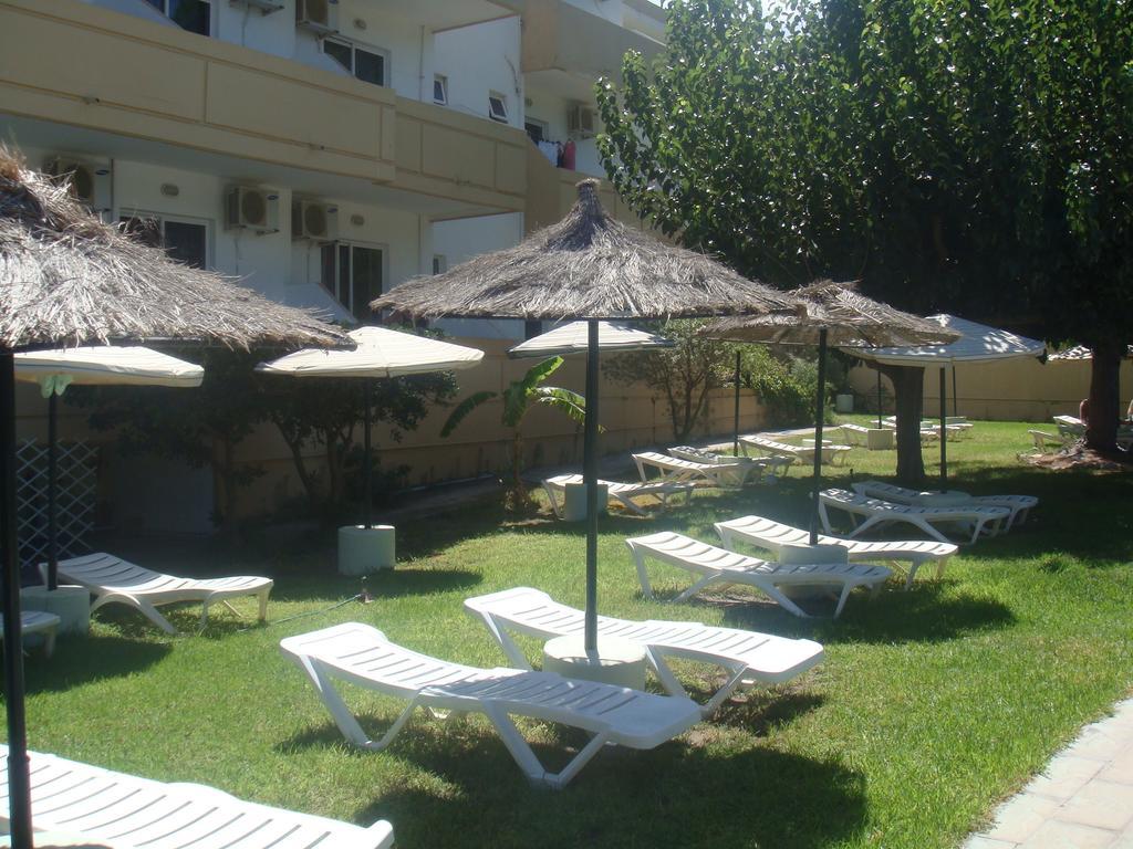 Achousa Hotel 팔리라키 외부 사진